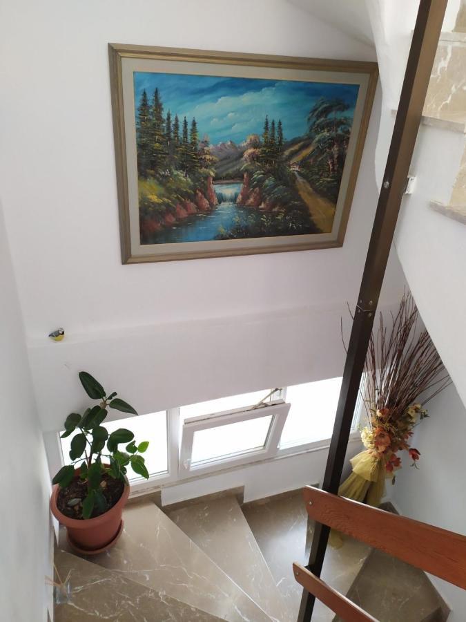 Private Rooms With A Beautiful Veranda Iraklio Exterior foto